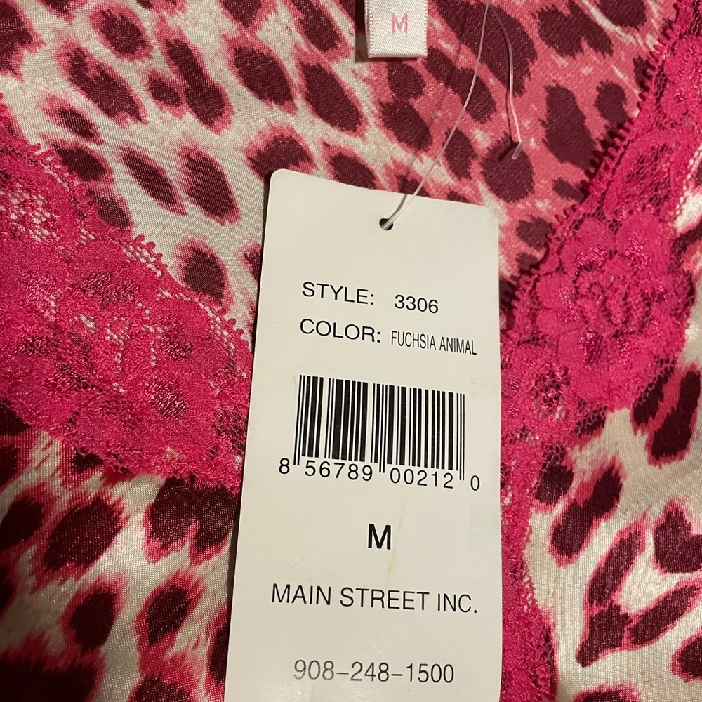 Bed of Roses Fuchsia Animal Print, Wine,Pink & Ivory Gown w/pink trim side split - Picture 8 of 9